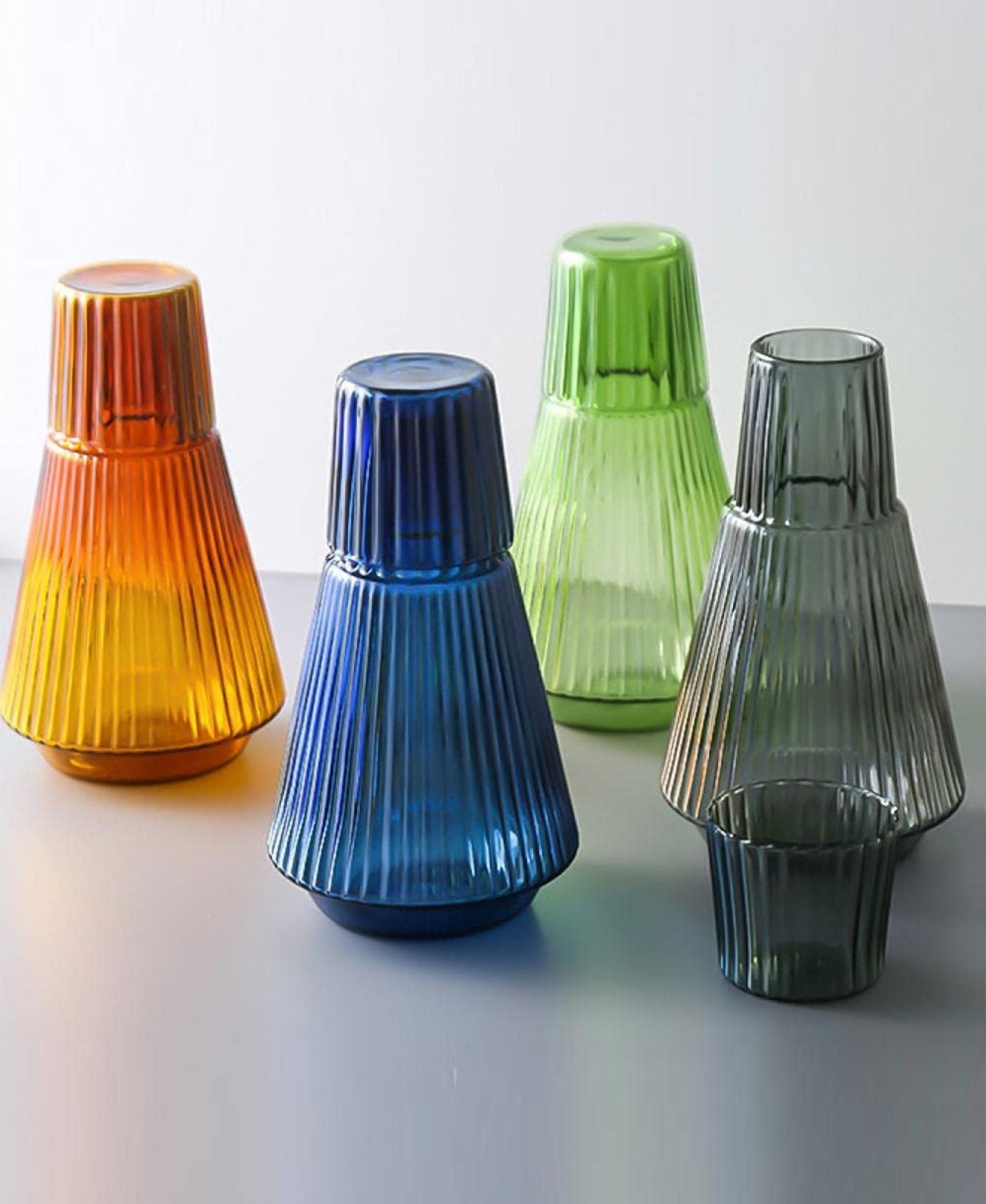 VINTAGE RIBBED GREEN 2 PC WATER CARAFE SET: BOTTLE, CUP