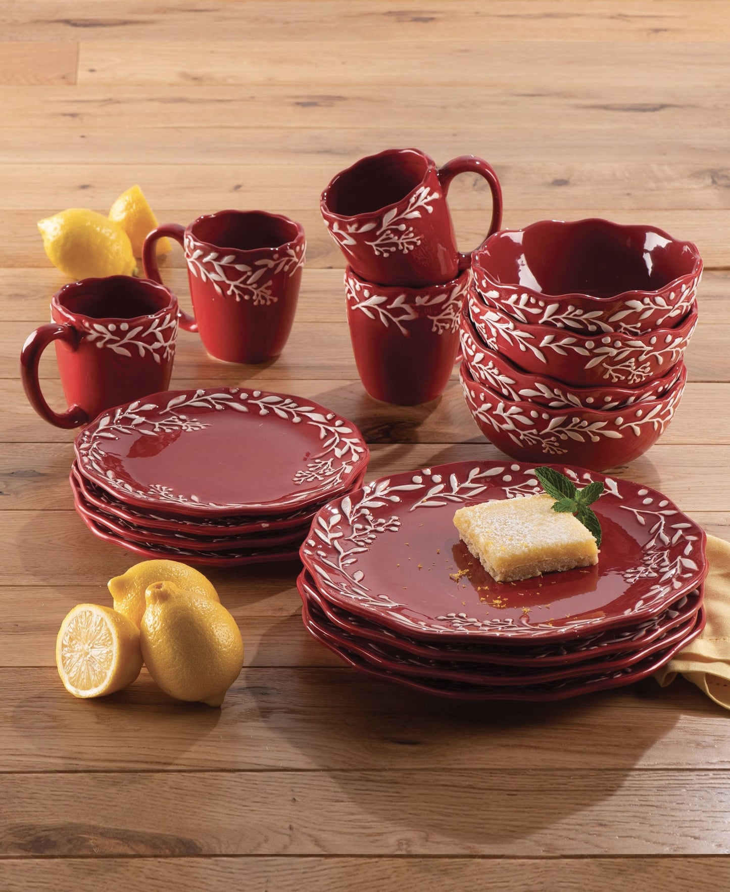 BIANCA MISTLETOE RD/WH 16 PC SET