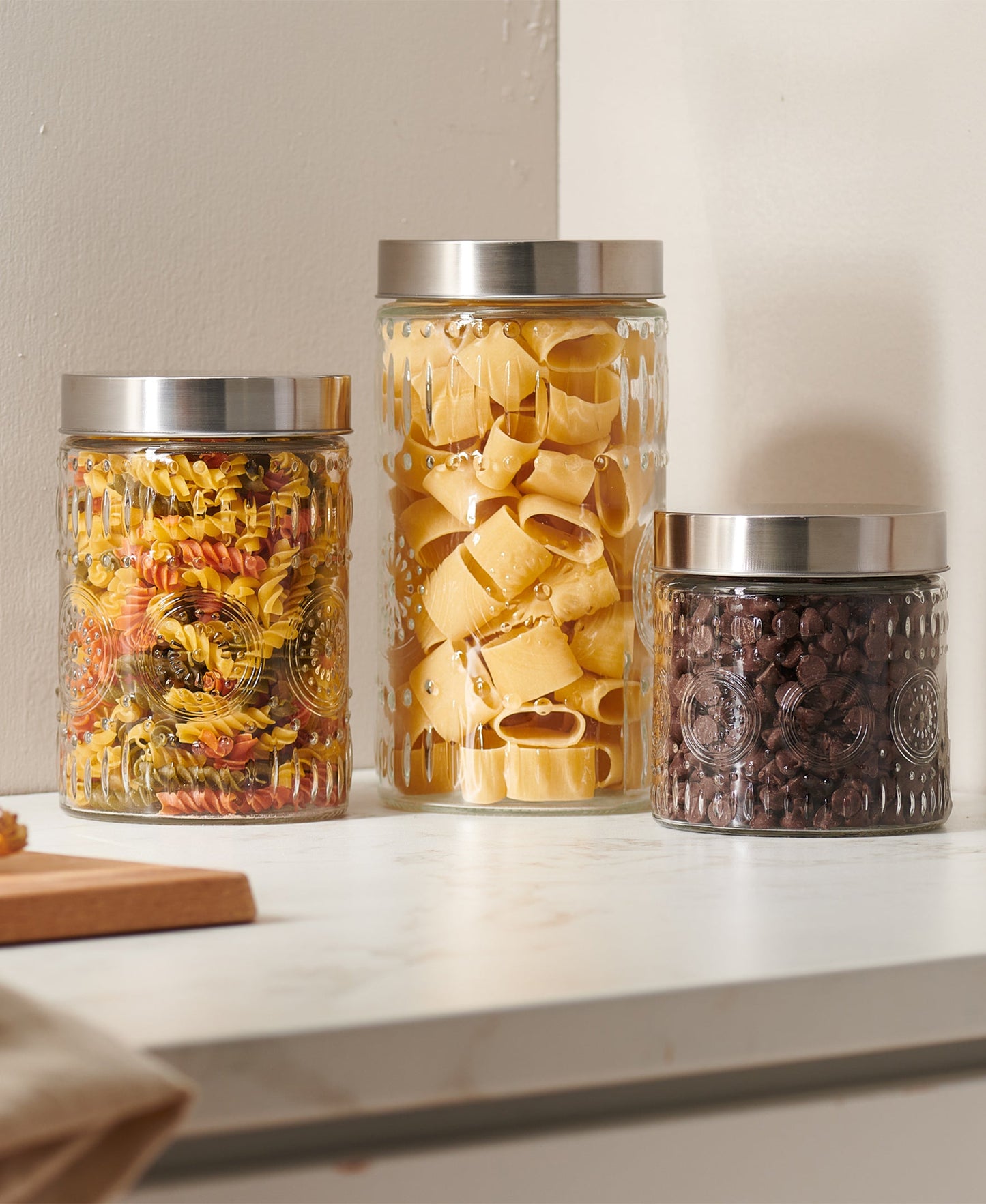 MEDALLION ROUND SET OF 3  GLASS CANISTERS 59 oz, 44 oz, 30 oz  RB