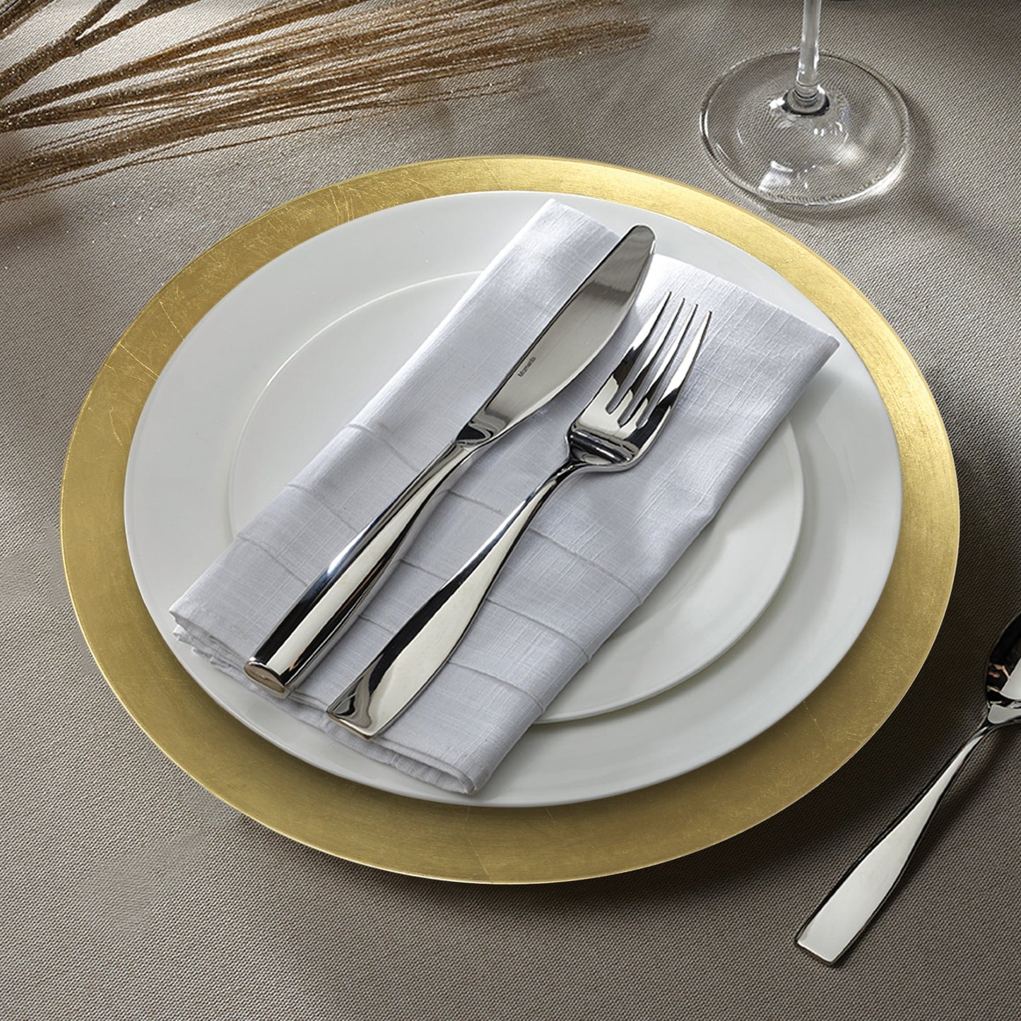 GOLD ROUND CHARGER PLATE 13"  12 PC SET