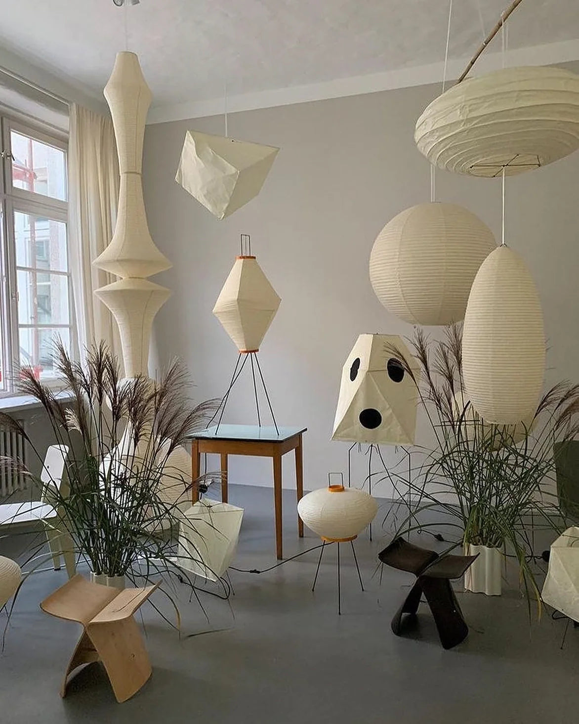Akari E Ceiling Light