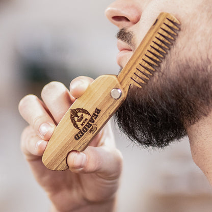 Wooden Beard Comb – Bearded Man