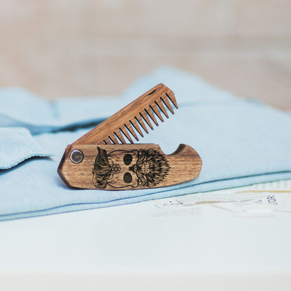 Wooden Beard Comb – Skull Design