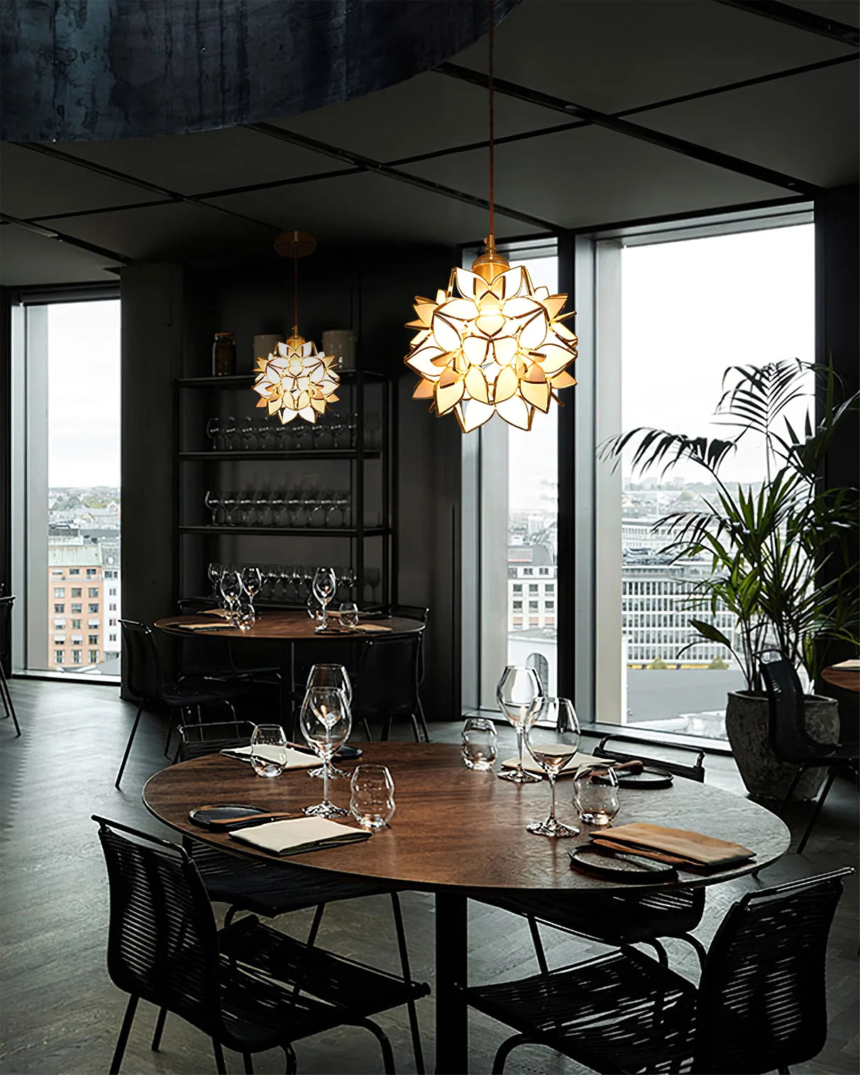 Floral Glass Pendant Lamp