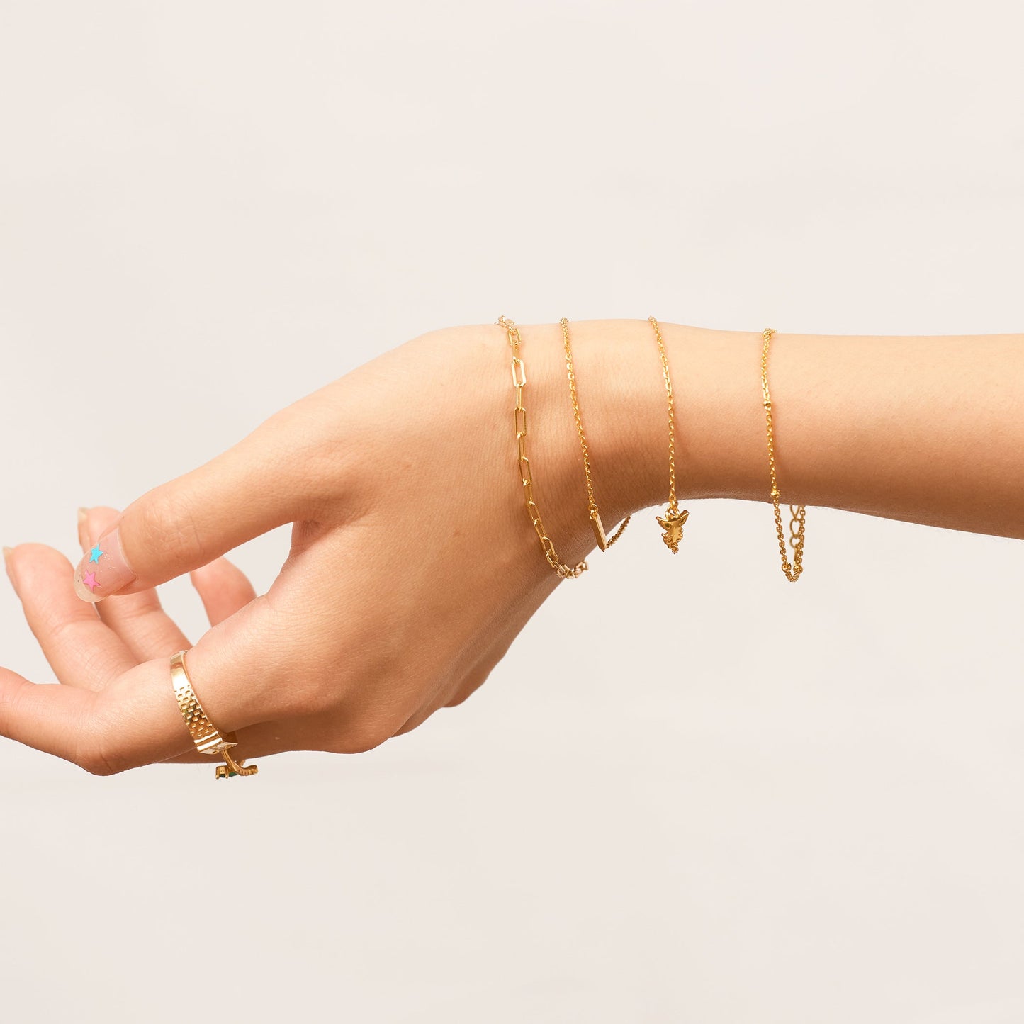 Dainty Bee Bracelet with White Stone
