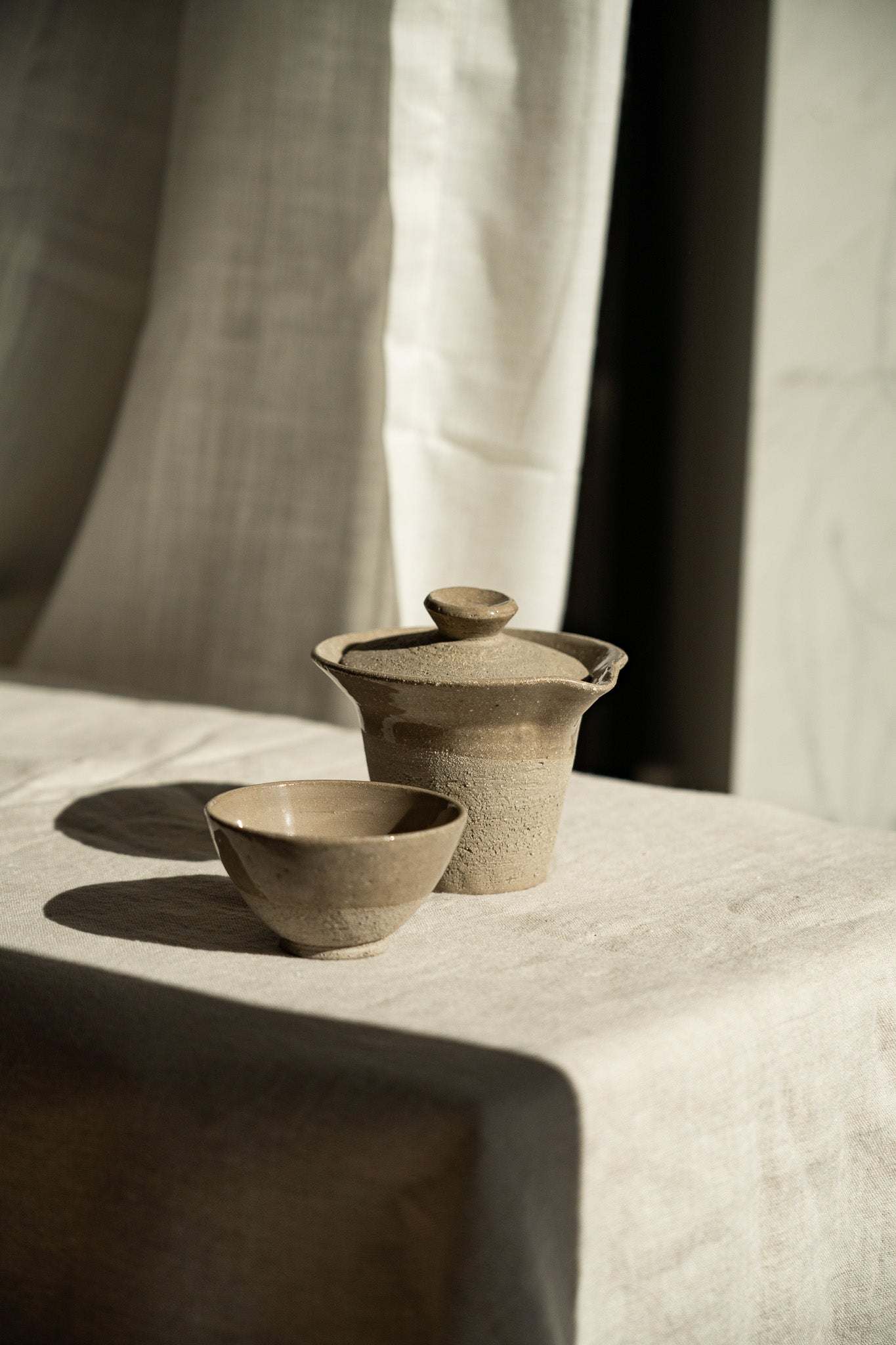 Handmade Stoneware Gaiwan – Gray with Speckles