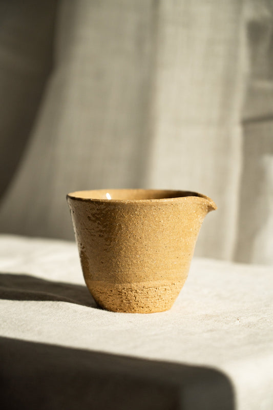 Handmade Stoneware Fair Teacup (Chahai) – Yellow Speckles