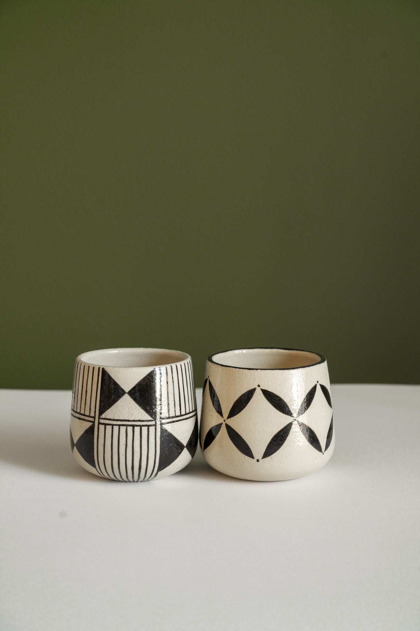 Handmade Stoneware Coffee Mug: Hand Painted Heritage Collection