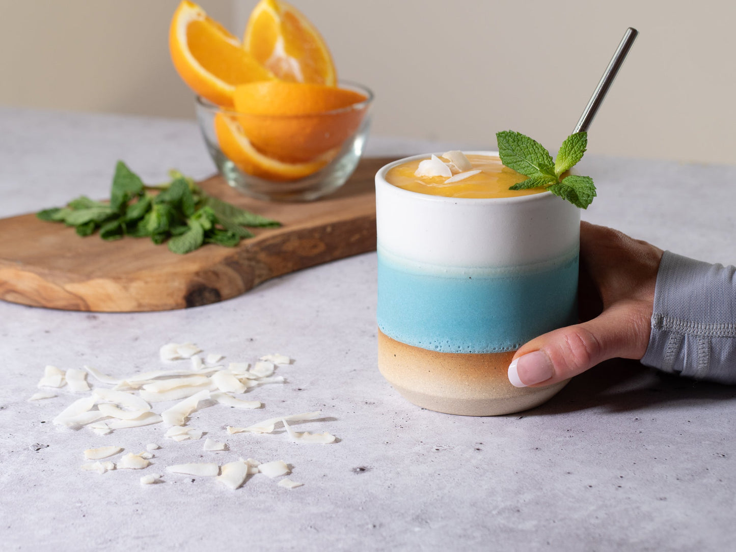 Smoothie Cup Turquoise White 14 oz Stoneware