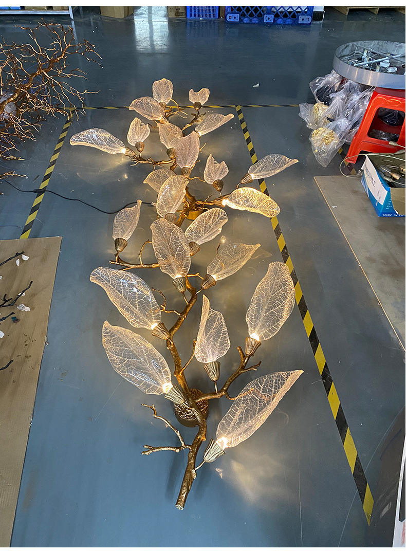 Leaf Art Wall Light