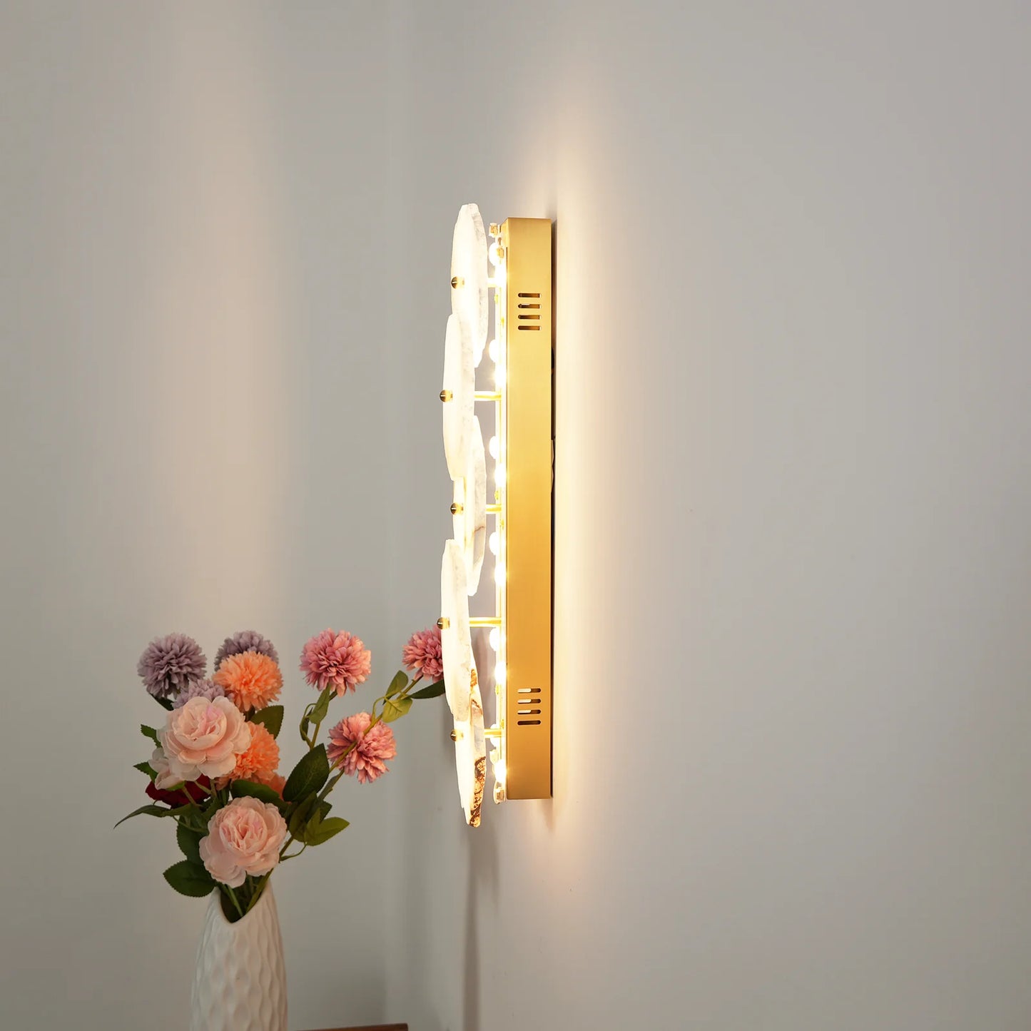 Petra Wall Lamp