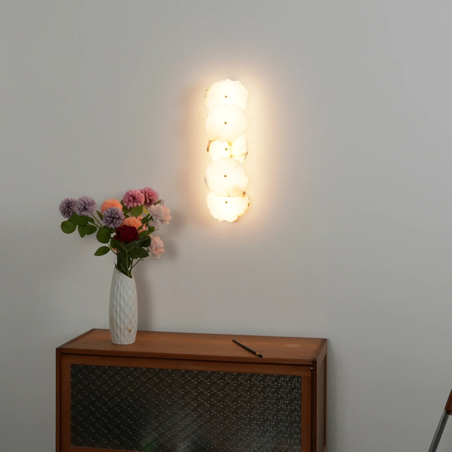 Petra Wall Lamp