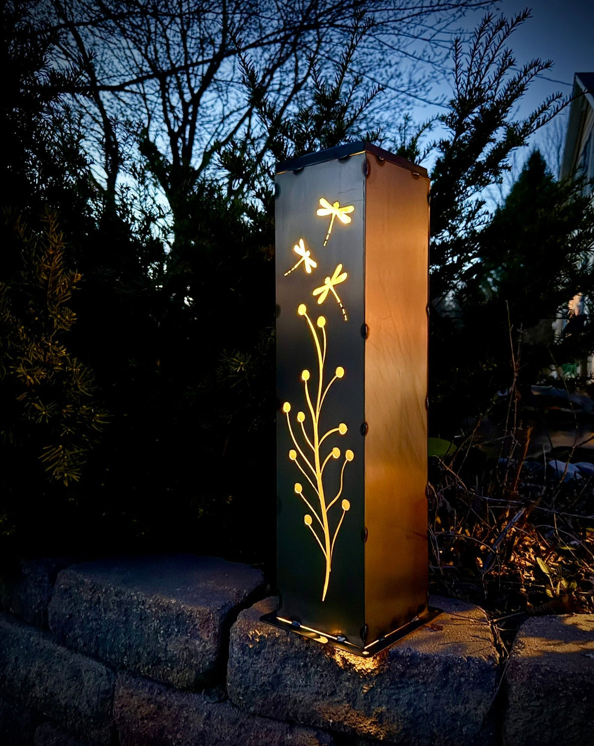 Dragonfly Branch Solar Luminary Pillar - Steel