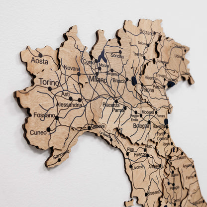 Wooden Map of Italy – Gold