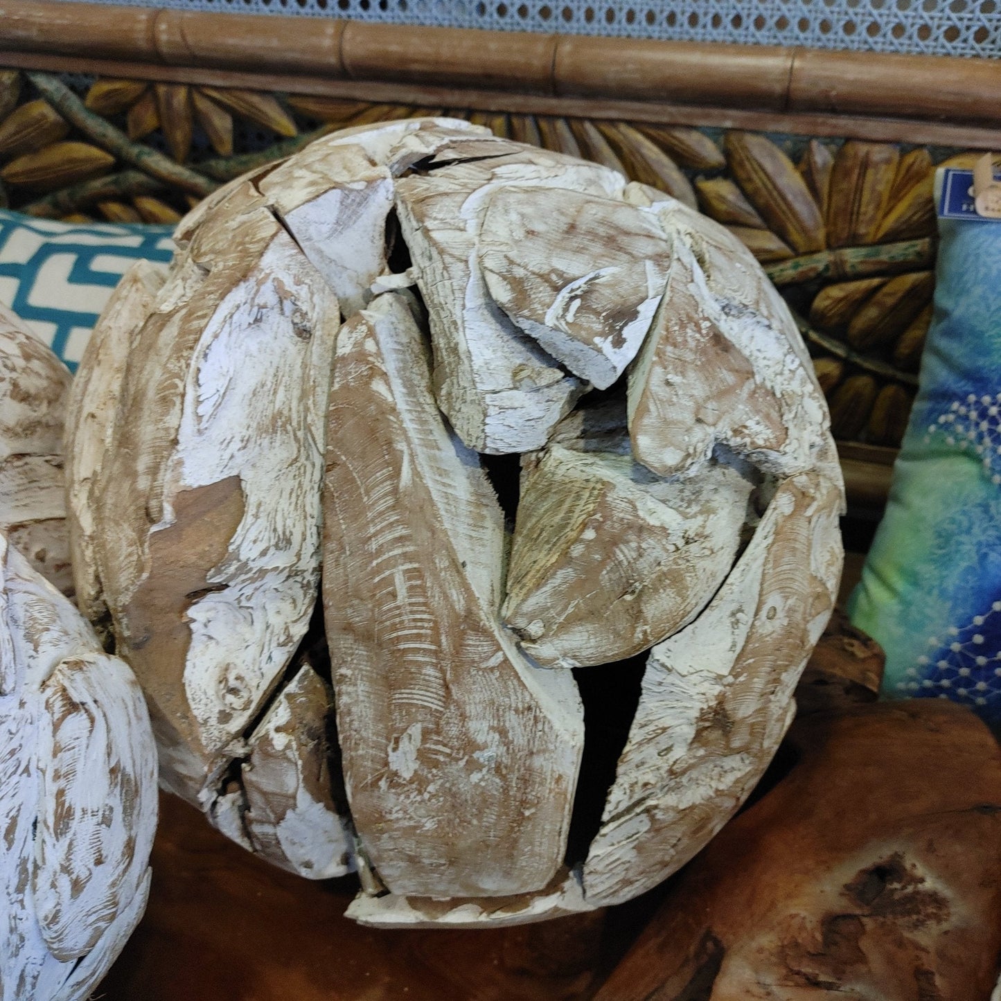 Mosaic Teak Ball