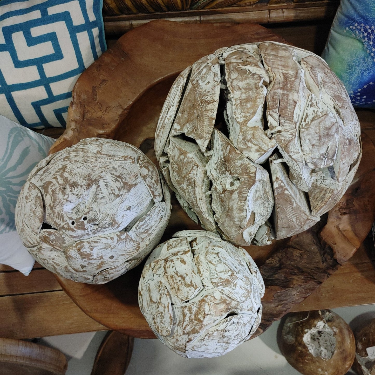 Mosaic Teak Ball