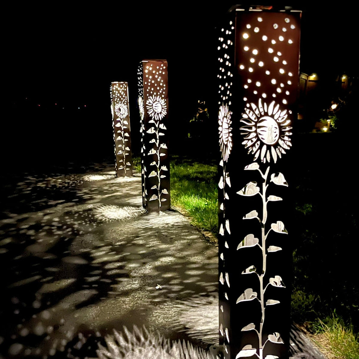 XL Sunflower Under the Stars Solar Pillar | Multiple Sizes