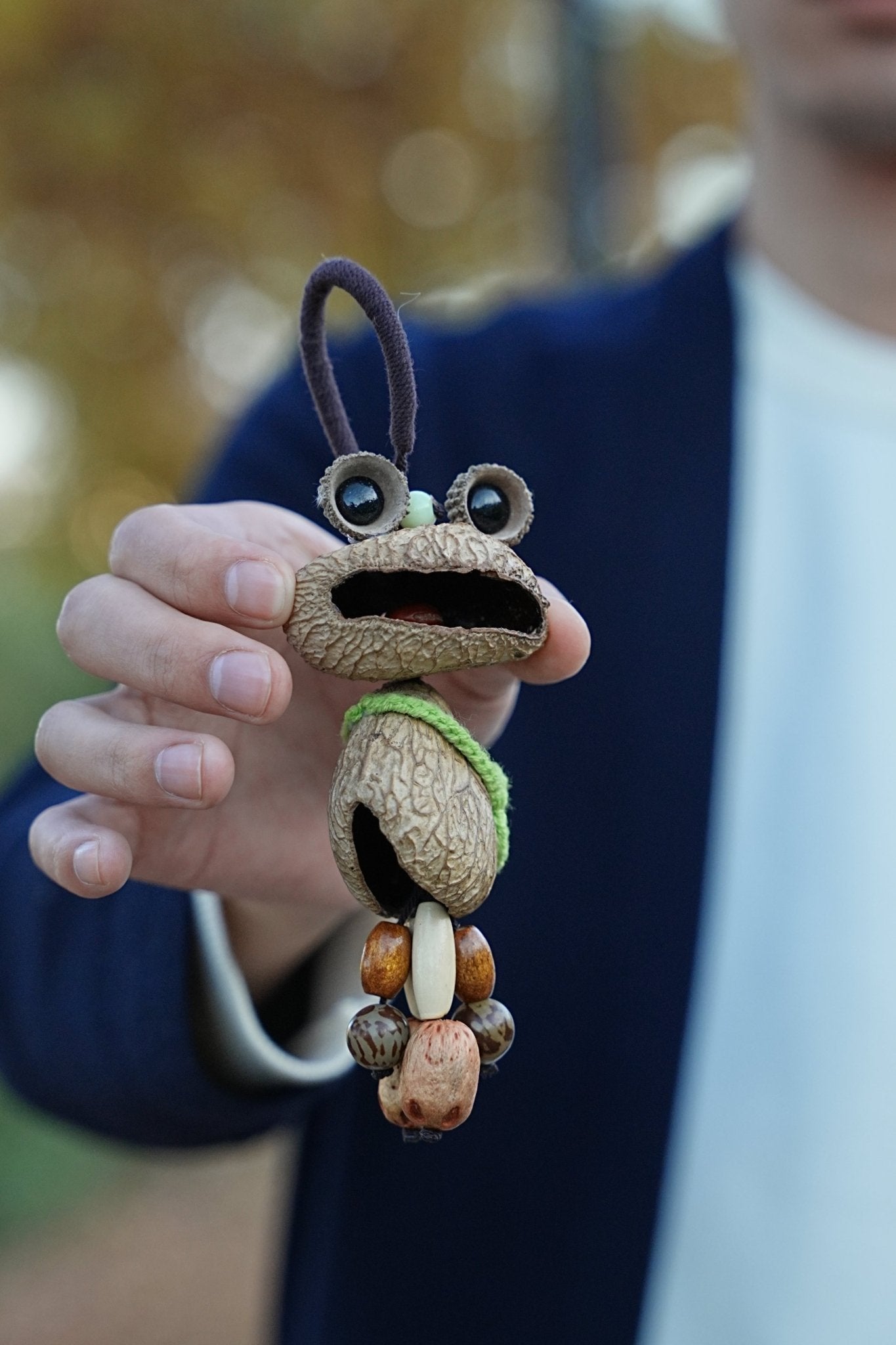 "The Wandering Frog" Seed Knit Charm